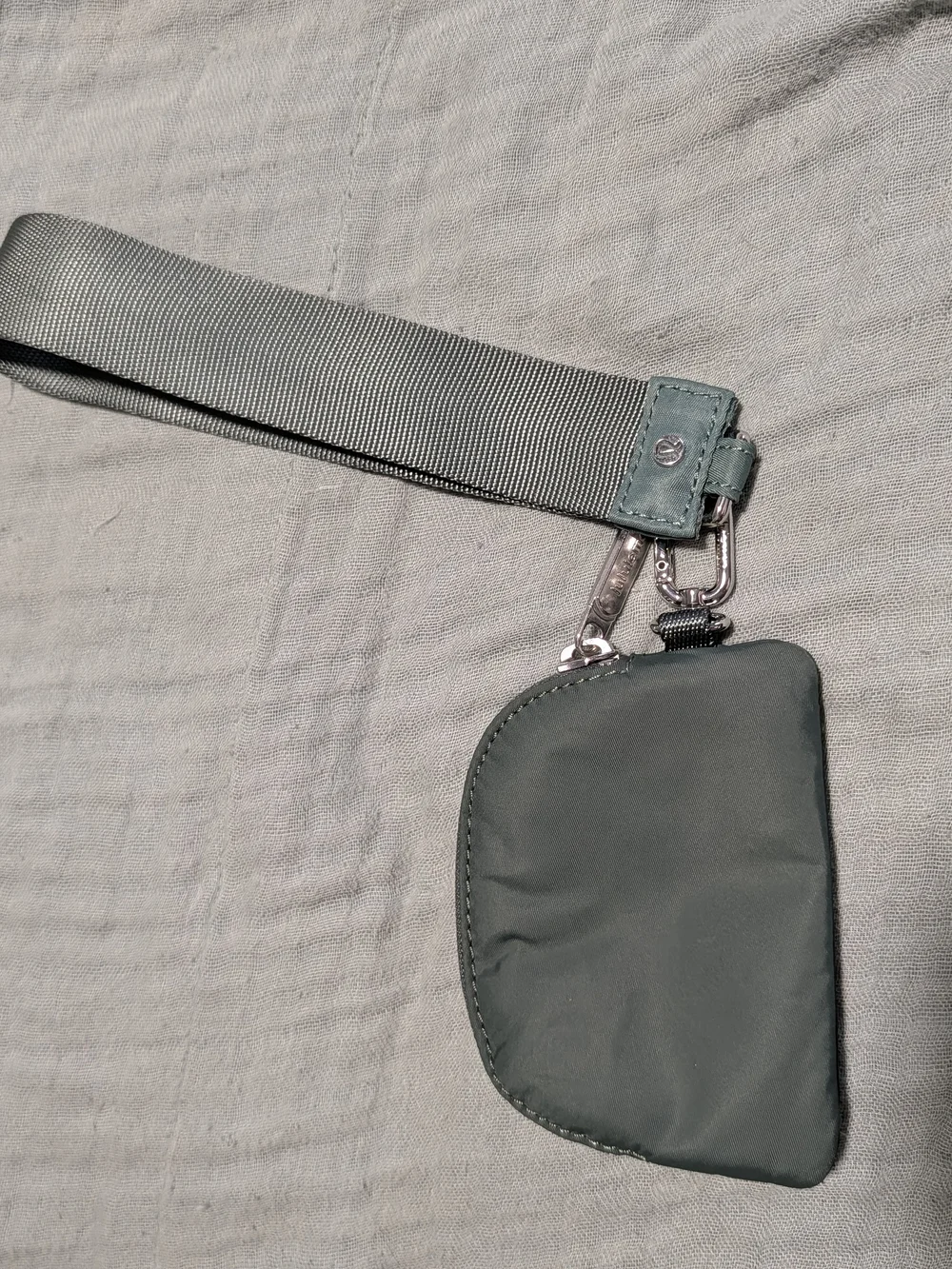 Lululemon Dual Pouch Wristlet Rounded Coin Pouch & Keychain Strap Forest Green